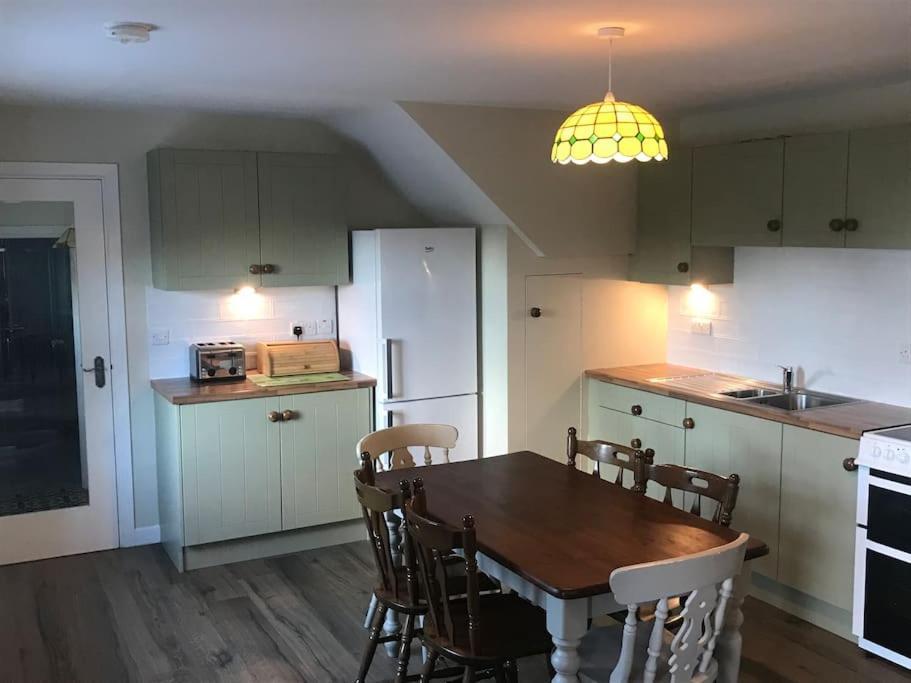 Mournes Family Cottage With Hot Tub Hilltown Exterior foto