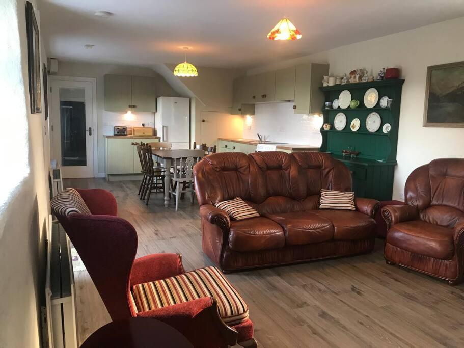 Mournes Family Cottage With Hot Tub Hilltown Exterior foto