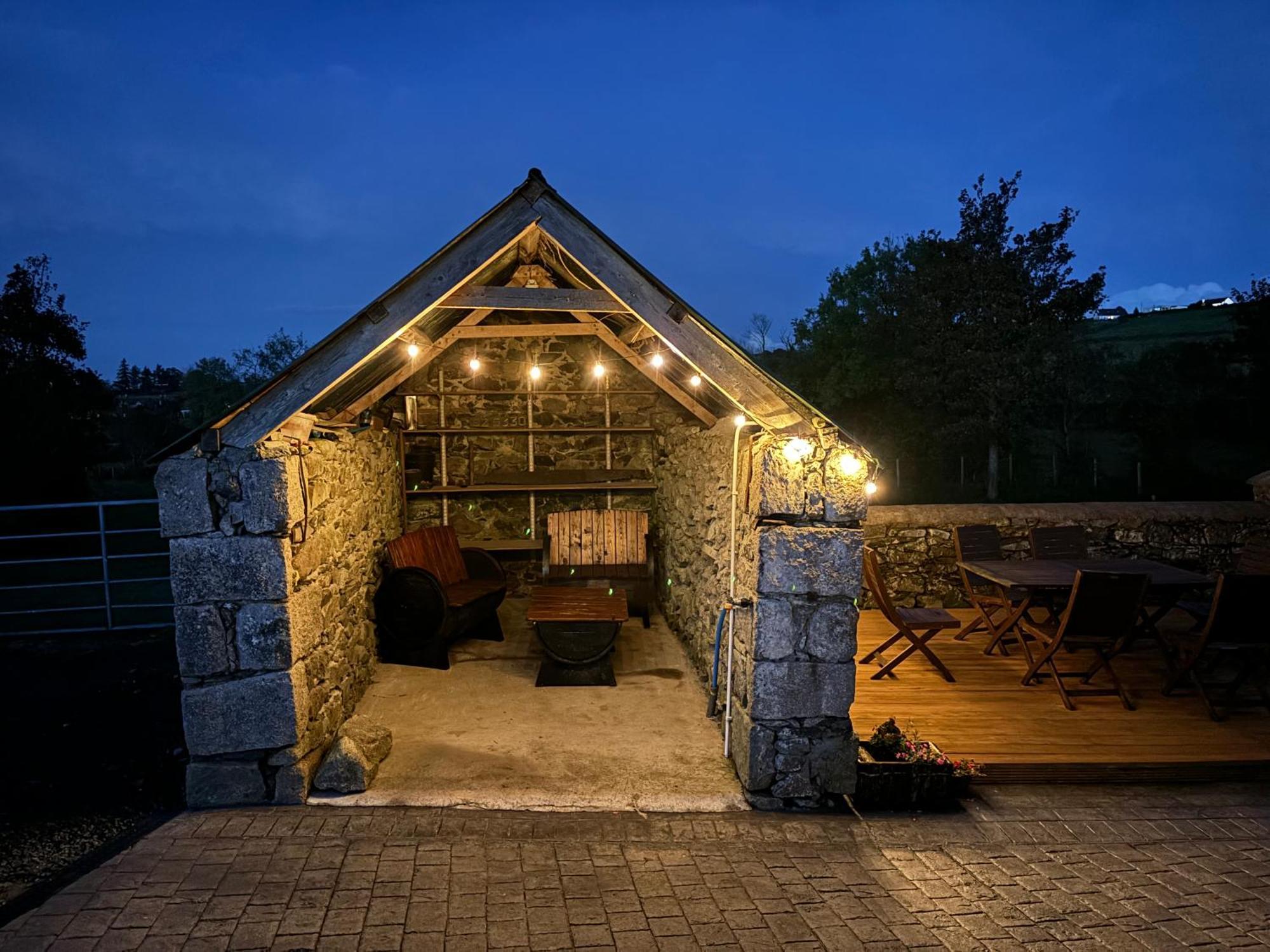 Mournes Family Cottage With Hot Tub Hilltown Exterior foto